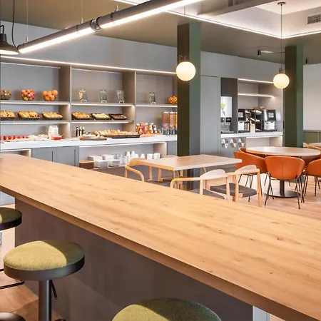 Valencia Aeropuerto Hotel 2*