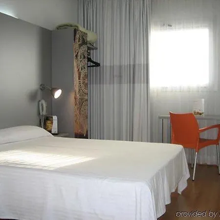 Hotel Valencia Aeropuerto 2*