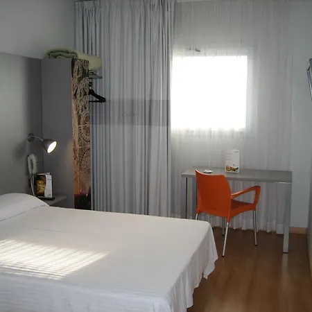 Hotel Valencia Aeropuerto 2*