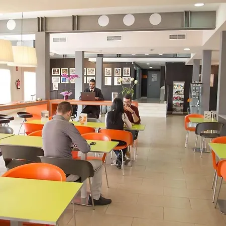 Hotel Valencia Aeropuerto 2*