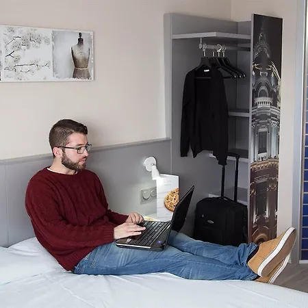 Hotel Valencia Aeropuerto 2*